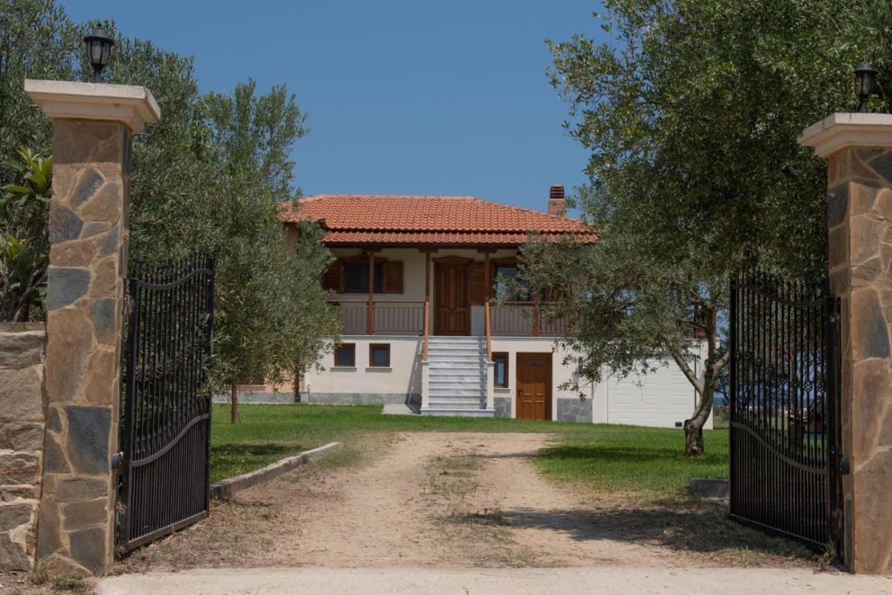 Villa Ilyos Иериссос Экстерьер фото